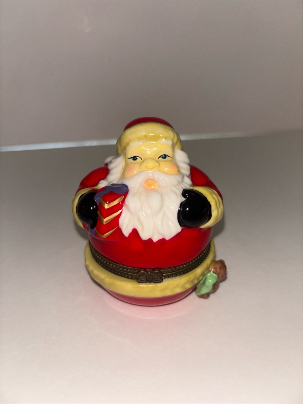 Vtg Santa Ceramic Trinket Box -Surprise Gift Box Inside 🎁